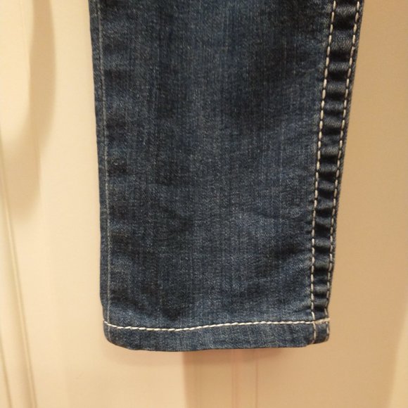 Women's True Religion size 26 low rise skinny jeans with crystal embellishments - Picture 11 of 13